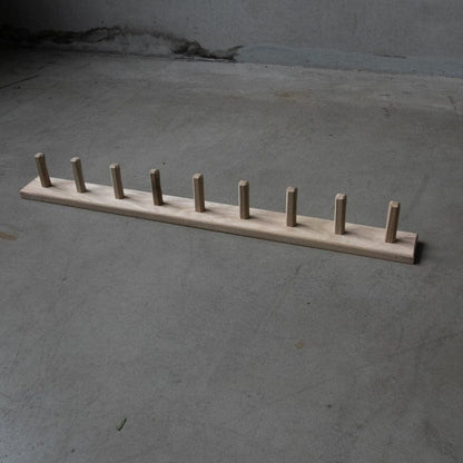 Unik By Hand Kroklister 90cm 9 krokar Knopplist i ek – med handsnidade krokar